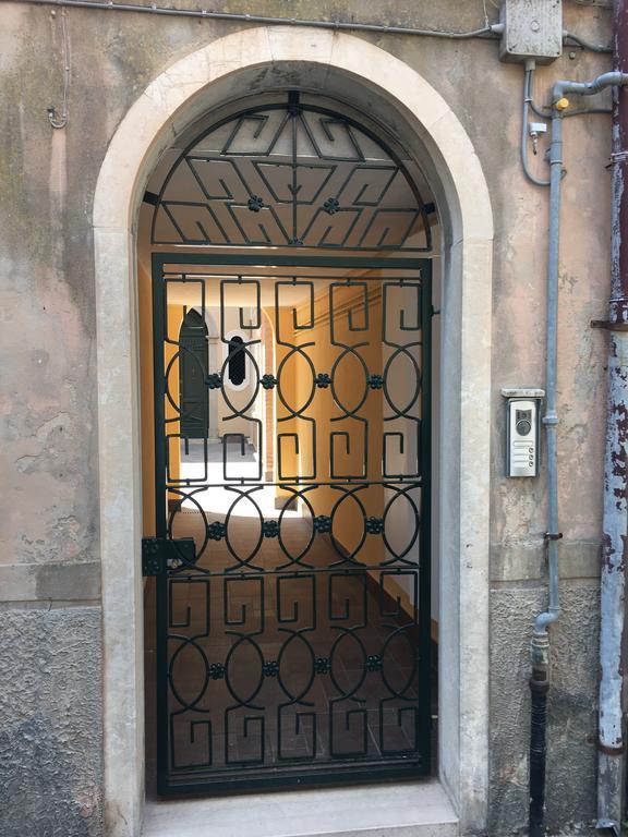 Palazzo Penzo Bellemo Apartment Чоджия Екстериор снимка